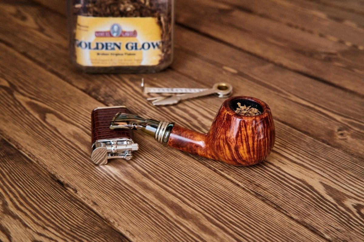 Pipes with a Built-in Cooling Chamber: Enhancing Your Smoking Experience - Willem David Products
