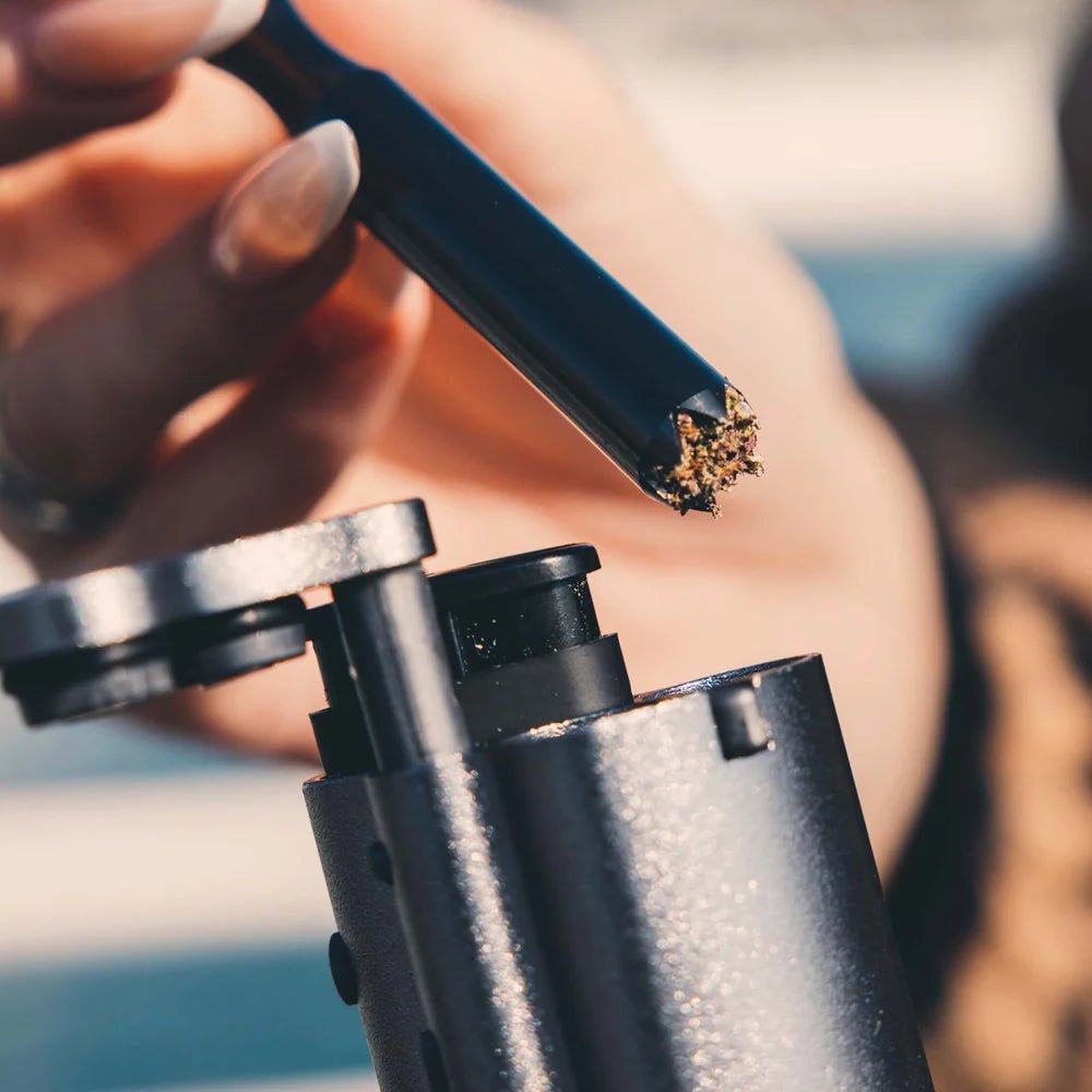 The PIRATE PIPE Chillum Dugout - Willem David Products