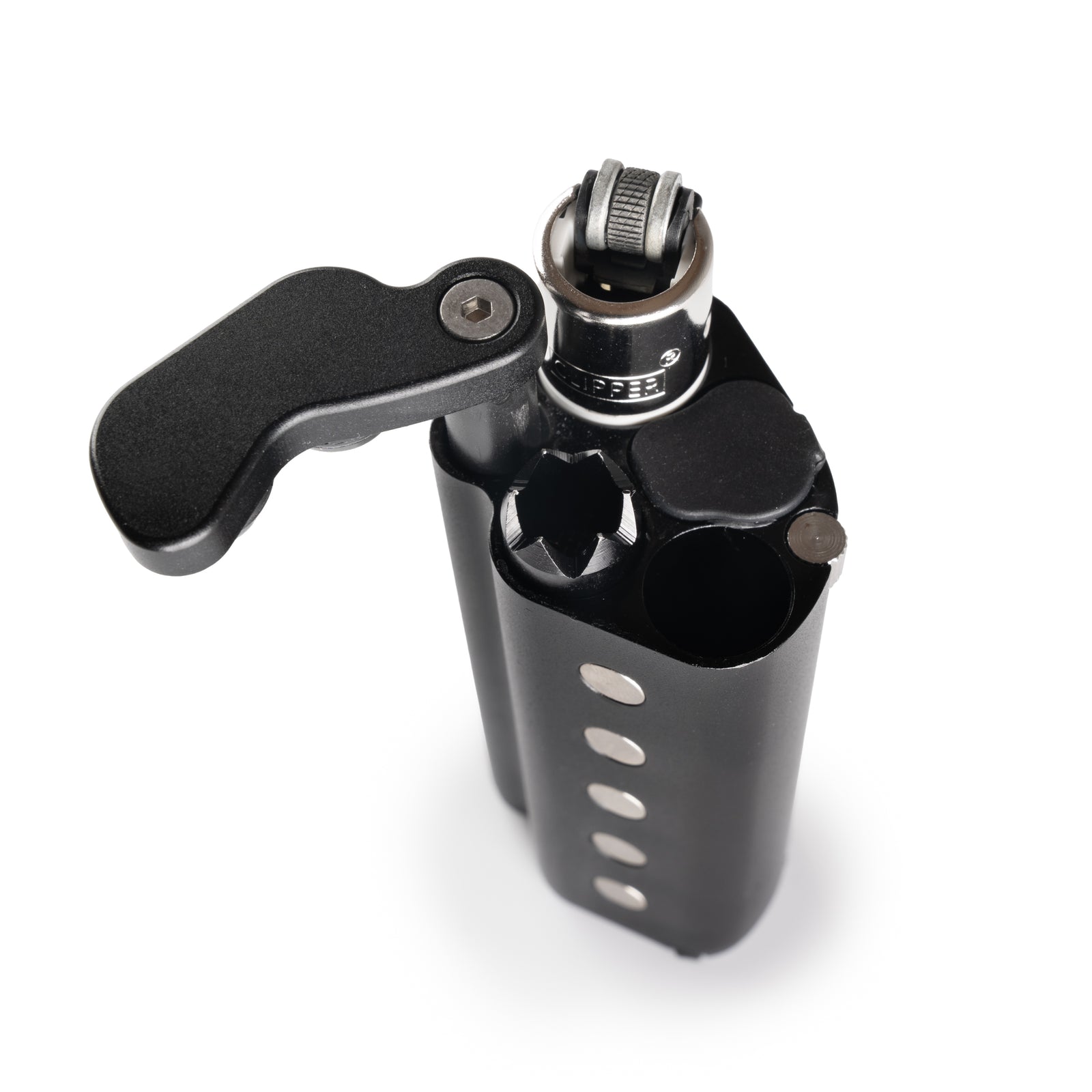 Pearl dugout in black, open showing pipe